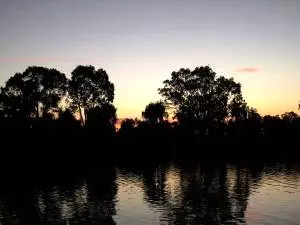 Sonnenuntergang auf dem Murray River Australien