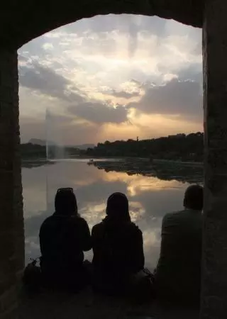 Sonnenuntergang an den Brücken in Isfahan, Iran