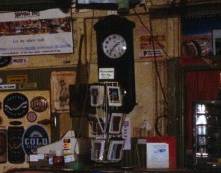 Uhr im Willam Creek Pub für Markus Stumpe